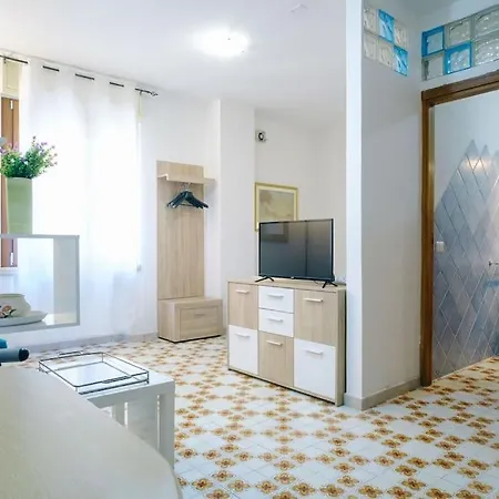 Apartman Comodo Nel Centro Storico Di Olbia