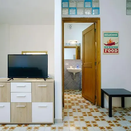 Apartman Comodo Nel Centro Storico Di Olbia