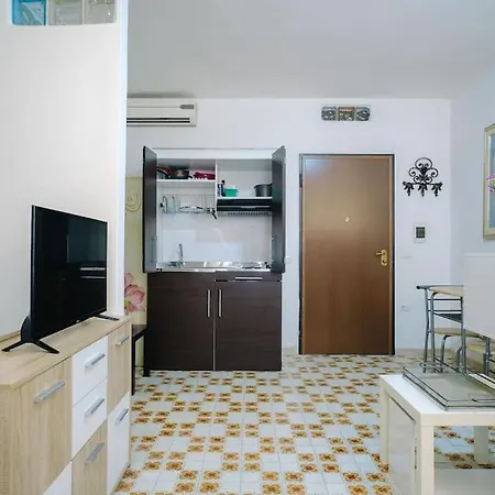 Comodo Nel Centro Storico Di Olbia